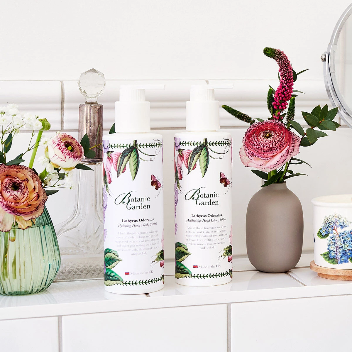 Botanic Garden Sweet Pea Hand Wash & Lotion Gift Set 8 Botanic Garden Sweet Pea Hand Wash & Lotion Gift Set - Image 6