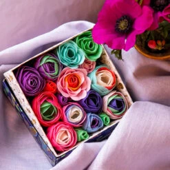 Heathcote & Ivory Magic Myth Marvel Bath Flowers -Home Furnishings Store heathcote ivory fg7828 magic myth marvel bath flowers lifestyle