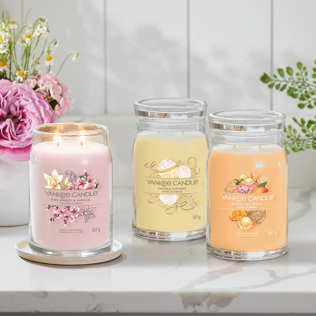 Yankee Candle Vanilla Cupcake Signature Large Jar Candle 8 Yankee Candle Vanilla Cupcake Signature Large Jar Candle - Image 6