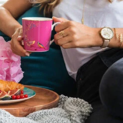 Sara Miller Chelsea Pink Boxed Mug -Home Furnishings Store portmeirion smcp78914 xg sara miller chelsea pink mug lifestyle 1