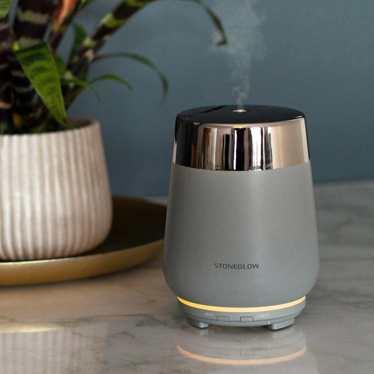 Stoneglow Luna Light Grey & Silver Ceramic Perfume Mist Diffuser 4 Stoneglow Luna Light Grey & Silver Ceramic Perfume Mist Diffuser - Image 2