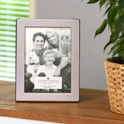 Temptation Silver-Plated Thick Bobbled Edge Frame 5x7