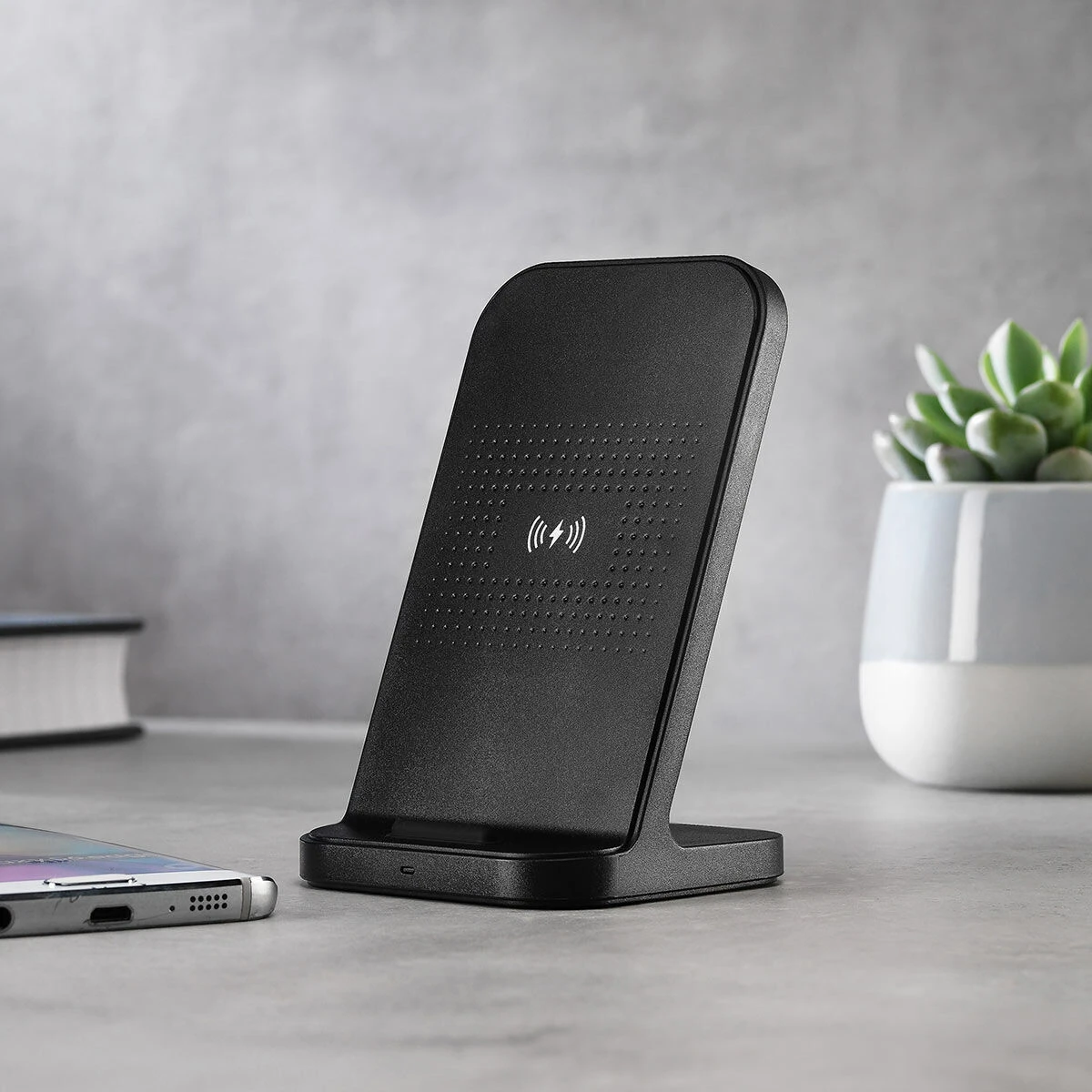 The Source RED5 10W Upright Faster Wireless Charger 3 The Source RED5 10W Upright Faster Wireless Charger