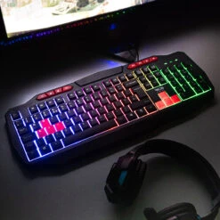 The Source Red5 Comet Light Up Gaming Keyboard