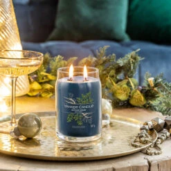 Yankee Candle Bayside Cedar Signature Large Jar Candle 12 Yankee Candle Bayside Cedar Signature Large Jar Candle -Home Furnishings Store yankee candle 1629980e bayside cedar signature large jar candle lifestyle 4