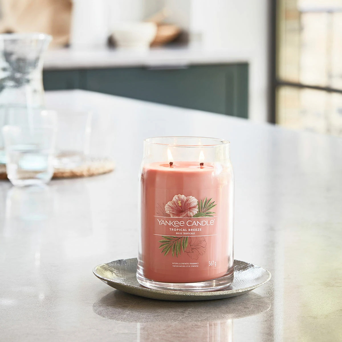 Yankee Candle Tropical Breeze Signature Large Jar Candle 5 Yankee Candle Tropical Breeze Signature Large Jar Candle - Image 3